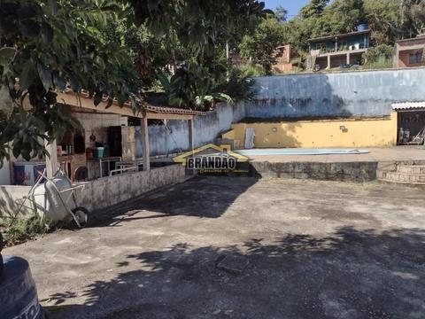 Terreno disponível à venda, localizado na Praia de Mauá.