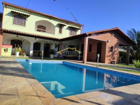 Imóvel disponível para venda, localizado na Praia de Mauá.