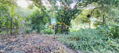 Terreno disponível para venda localizado em Mauá.