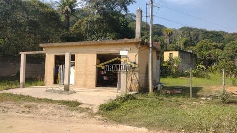Terreno disponível à venda, localizado na Praia de Mauá.
