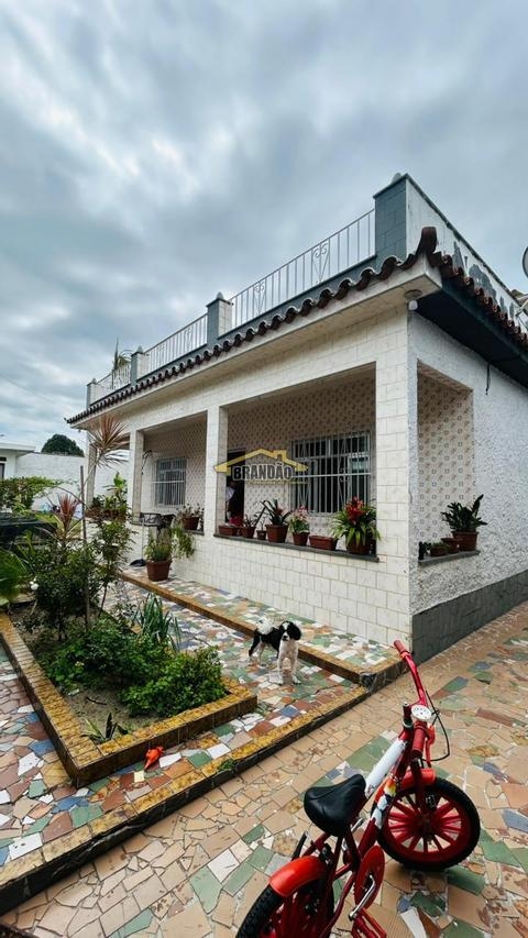 Imóvel disponível para venda, localizado na Praia de Mauá.