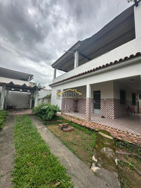 Imóvel disponível para venda, localizado na Praia de Mauá.