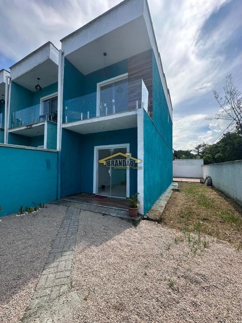 Imóvel disponível para venda, localizado na Praia de Mauá.