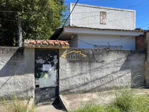 Imóvel disponível para venda, localizado na Praia de Mauá.