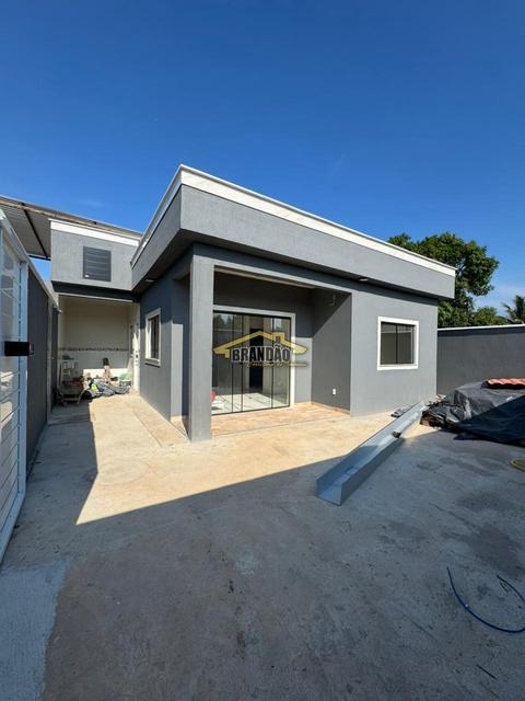 Imóvel disponível para venda, localizado na Praia de Mauá.
