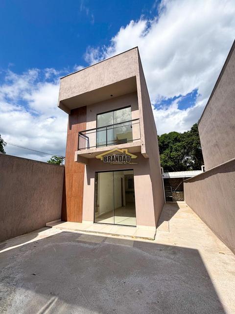 Imóvel disponível para venda, localizado na Praia de Mauá.